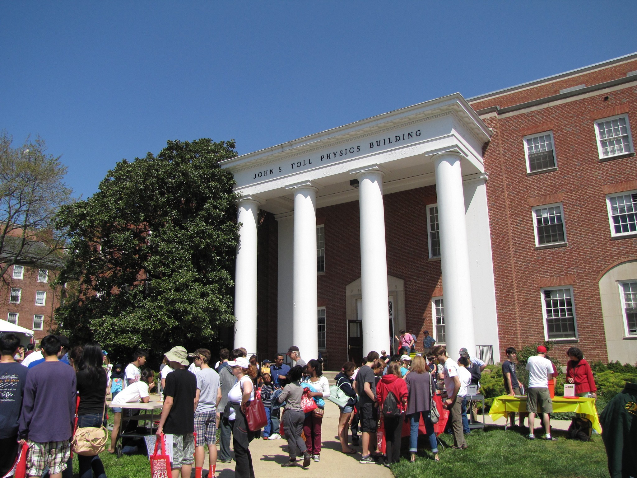 Crowd in front of the Toll Physics Building during Maryland Day 2013